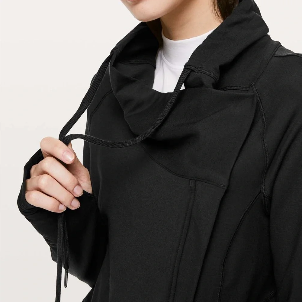 Lululemon Coast Easy Wrap Hooded Sweatshirt in Black